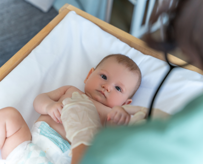 Nanny Care : un taux de recommandation des sages-femmes de 96 % 